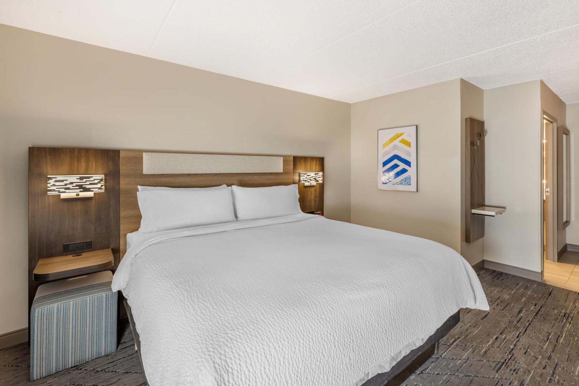 Holiday Inn Express Crestwood By Ihg Eksteriør billede