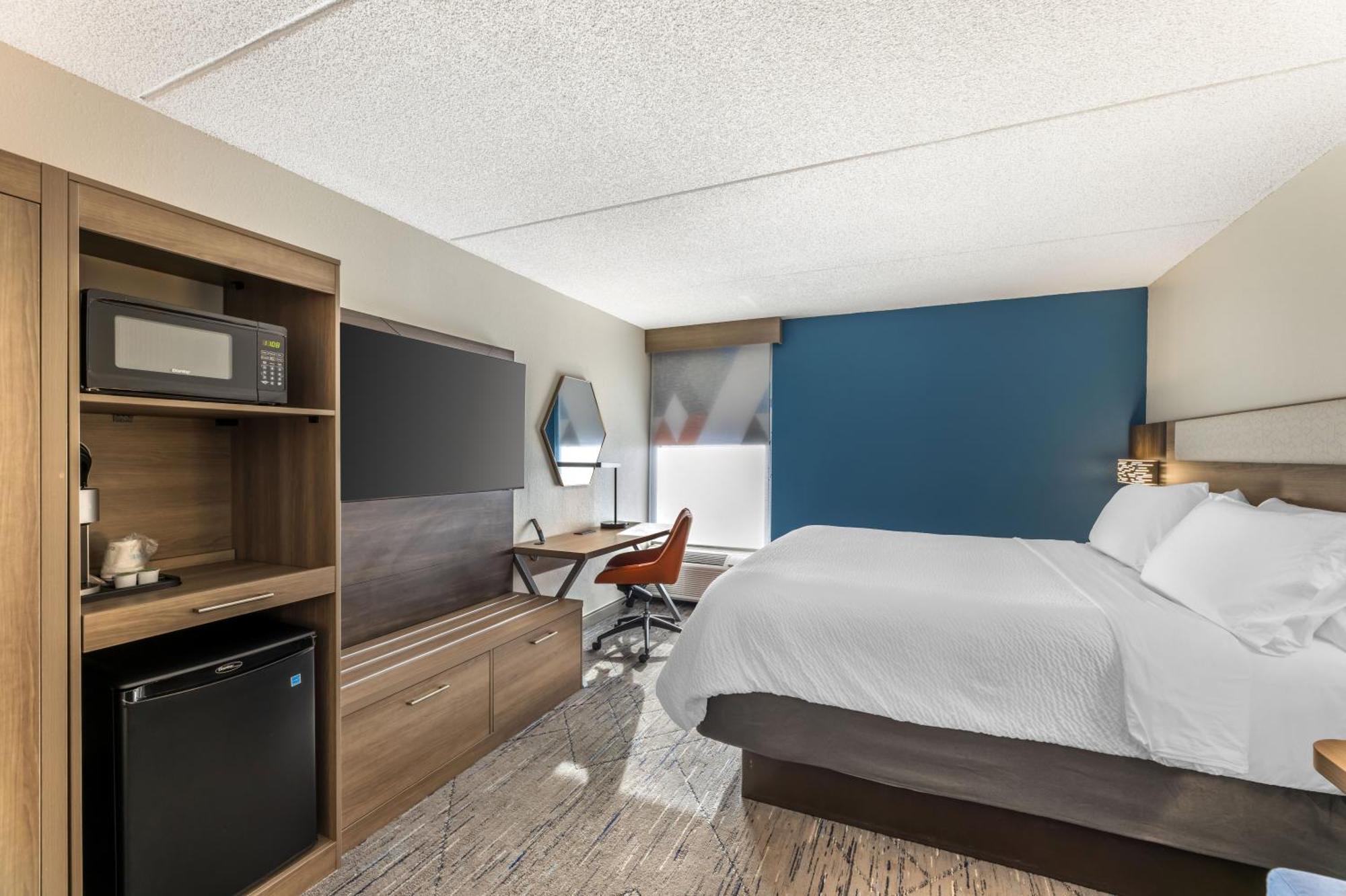 Holiday Inn Express Crestwood By Ihg Eksteriør billede