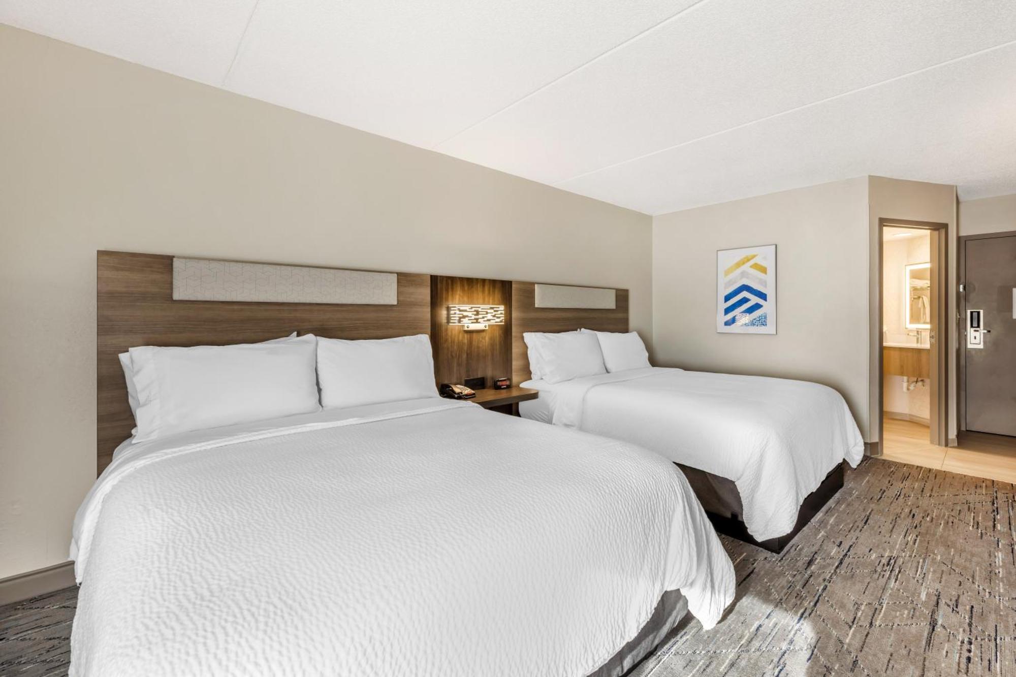 Holiday Inn Express Crestwood By Ihg Eksteriør billede