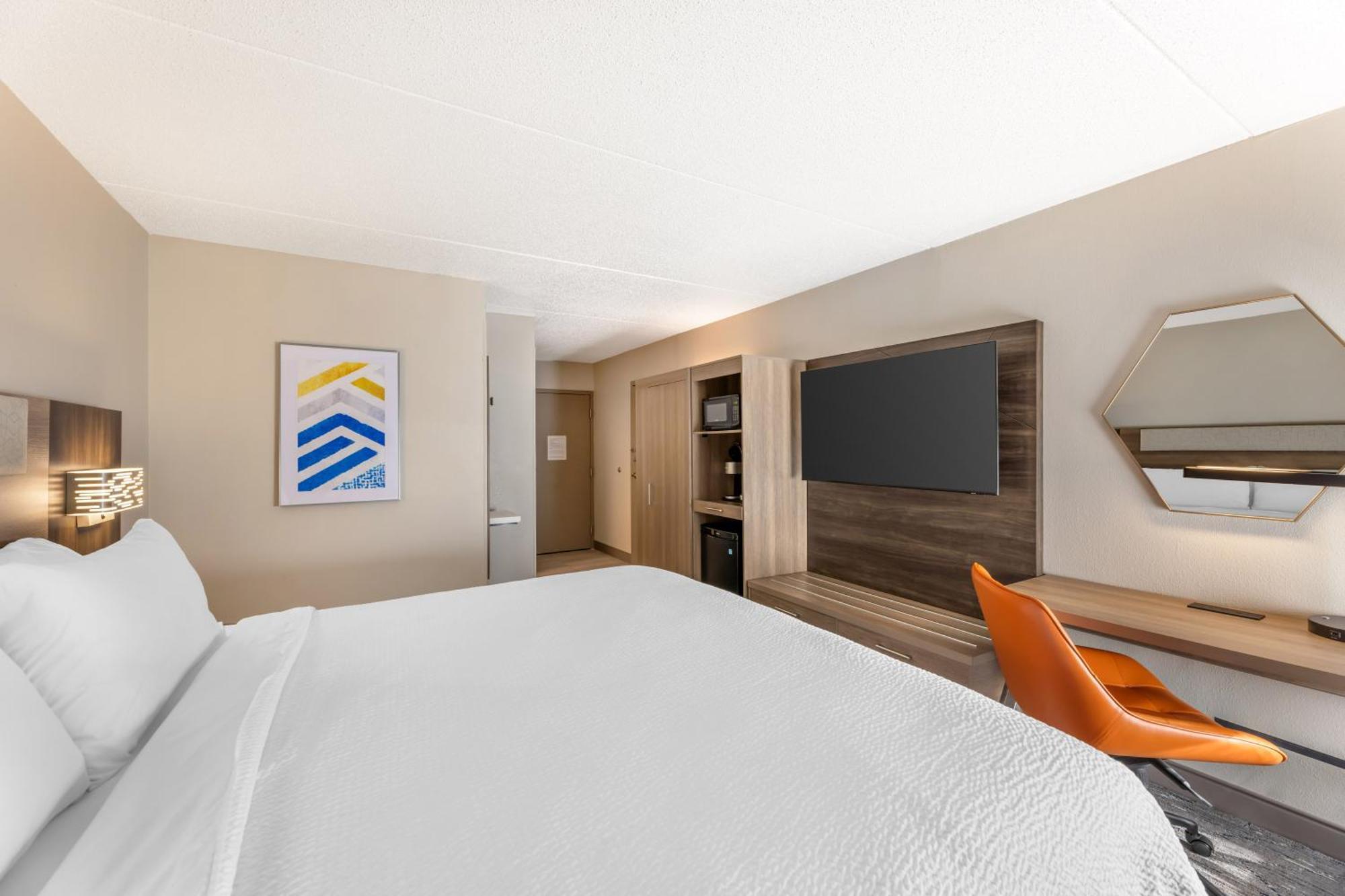 Holiday Inn Express Crestwood By Ihg Eksteriør billede