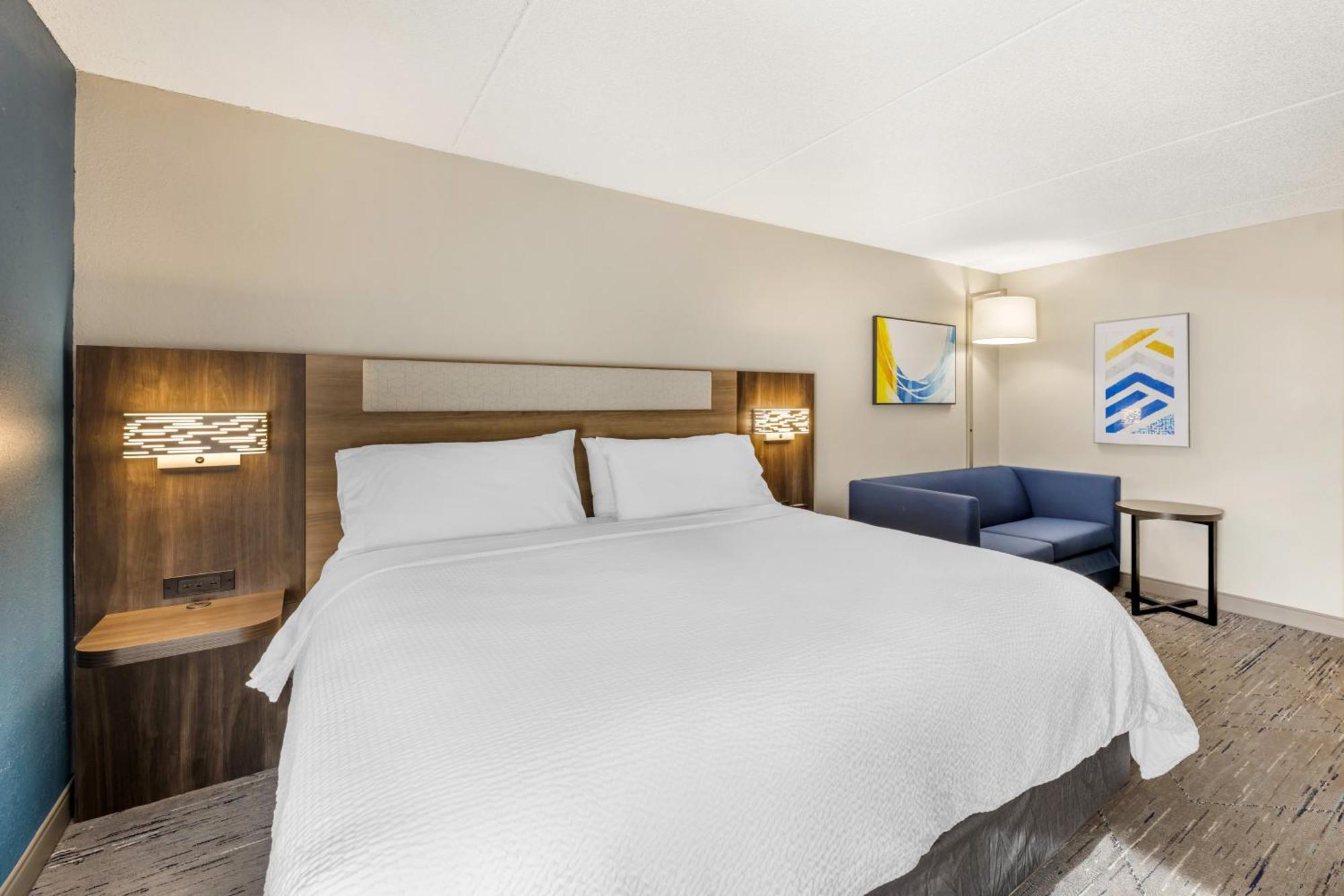 Holiday Inn Express Crestwood By Ihg Eksteriør billede