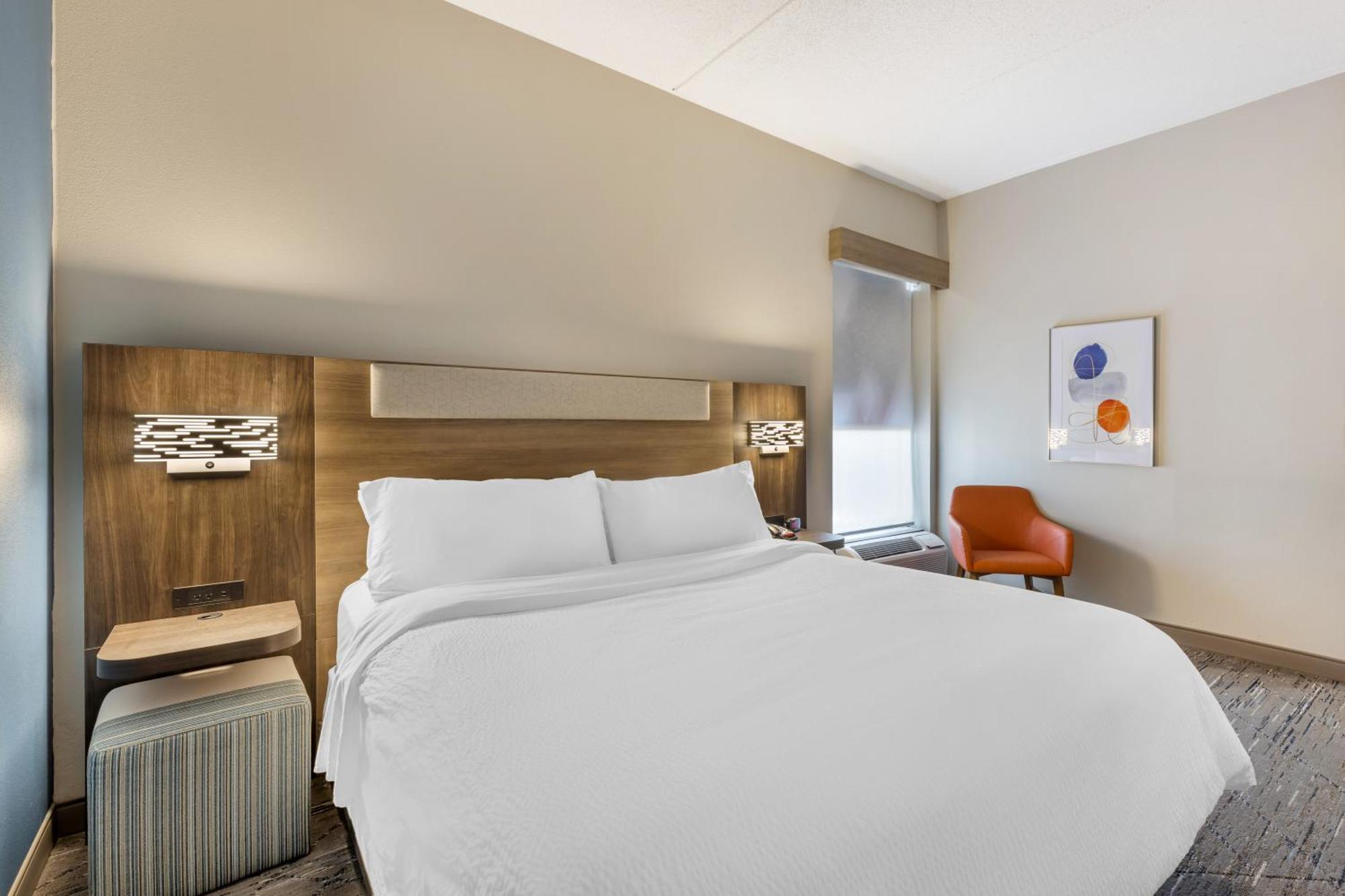 Holiday Inn Express Crestwood By Ihg Eksteriør billede